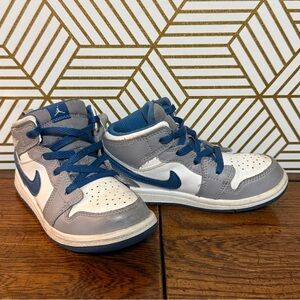 Nike Air Jordan 1 Mid ‘Cement True Blue’